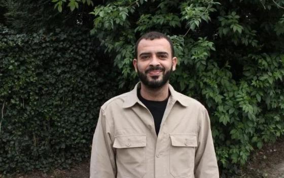 استجابة للتحريض الصهيوني ..السلطات اليونانية تعتقل محمد الخطيب منسق شبكة "صمدون" في أوروبا