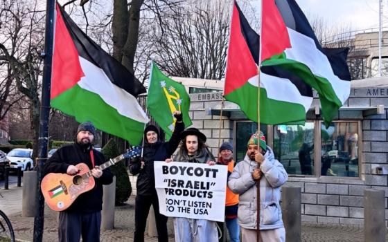 الأسبوع 101..احتجاج تضامني مع فلسطين أمام السفارة الأمريكية في دبلن