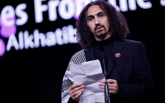 بعد كلمة مخرج أدان دعمها للاحتلال  ألمانيا تعقد اجتماعًا استثنائيًا لمهرجان برلين السينمائي