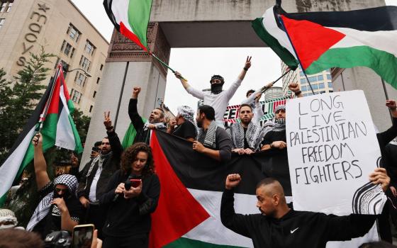 من 6 إلى 8 مارس 2026 الأشرطة الحمراء تطلق حملة للمطالبة بالإفراج عن 66 أسيرة فلسطينية