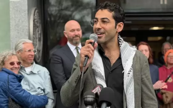 أحكام قضائية لصالح المتضامنين إسقاط ترحيل المهداوي ورفع الحظر عن متظاهري "نورث كارولينا"