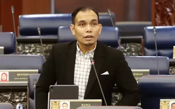 نائب ماليزي من DAP يدعو لمقاطعة فعاليات السفارة الأمريكية  