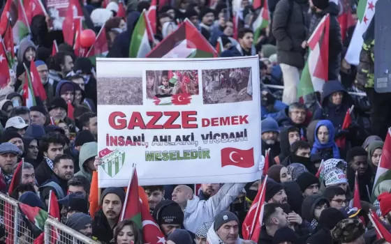 نصرًة لغزة ... احتجاج ضد ما يعرف بـ "مجلس السلام" في بورصة