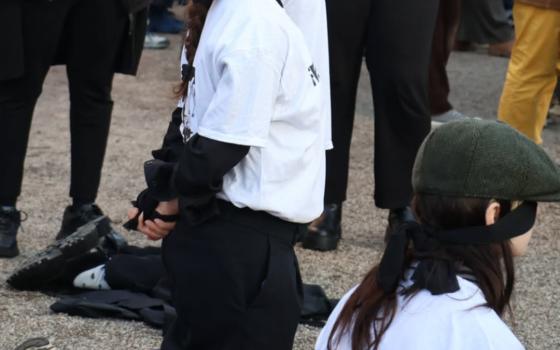 "الإبادة في غزة تكرار لجرائم النازية"  احتجاج في أمستردام نصرًة لغزة  