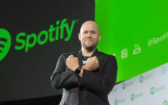 تتربح من قمع المتضامنين! دعوات لمقاطعة “سبوتيفاي” بسبب إعلانات لإدارة الهجرة والجمارك