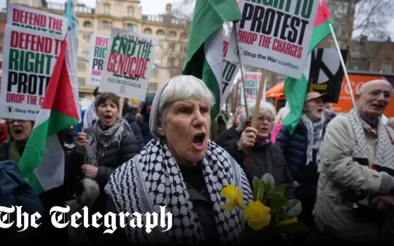 لتنظيم مظاهرات تضامنية ببريطانيا  حملة التضامن مع فلسطين تجمع 3 ملايين جنيه