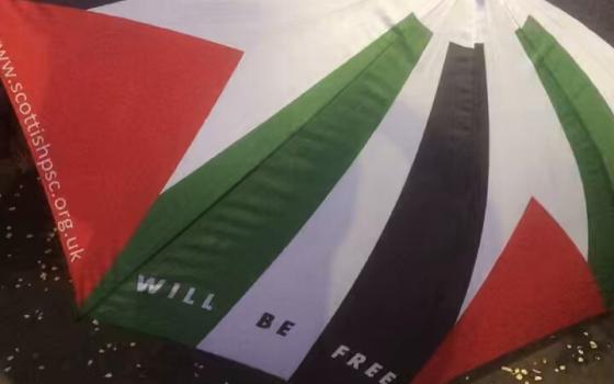 "أوقفوا الإبادة" احتجاج في أسكتلندا نصرًة لغزة