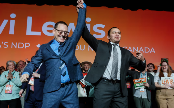 فور انتخابه!  رئيس الحزب الديمقراطي الجديد بكندا يندد بجرائم الاحتلال