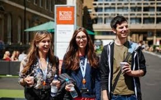 بسبب سياسات قمعية.. اتهامات ورسائل اعتراض تواجه جامعة "كينجز كوليدج" بلندن