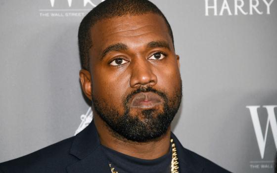 لوبيات صهيونية تُحرّض لمنع حفل "كانييه ويست" في لندن  
