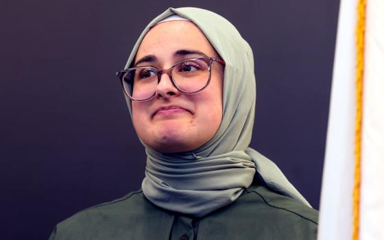 بعد إسقاط التهم بحقها.. السماح للأكاديمية التركية رميسا أوزتورك بالعودة لبلادها