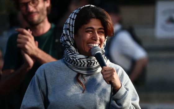 قمع أصوات التضامن كندا تمنع ريما حسن من دخول أراضيها