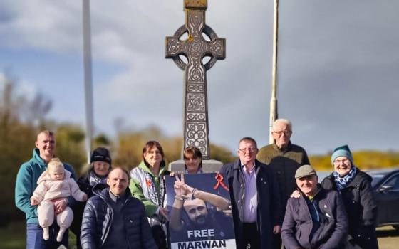 مطالبين بإطلاق سراحهم.. وقفة تضامنية مع الأسرى في أيرلندا