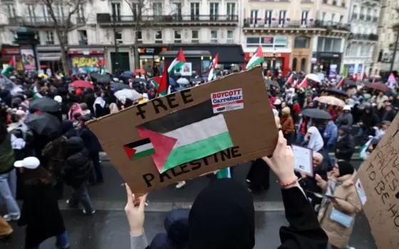 النقابات في مطار شارل ديغول تدين نقل الأسلحة للاحتلال