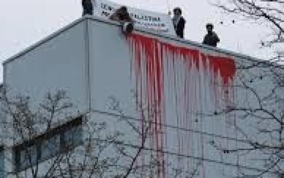 تسلح آلة الإبادة احتجاج أمام شركة "ريبكون" في تركيا