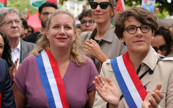 احتجاج فرنسي ضد مشروع قانون يجرم التضامن