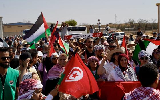 مضربون منذ 13 يومًا..  تدهور صحة معتقلي قافلة الإغاثة العالمية وسط غياب طبي