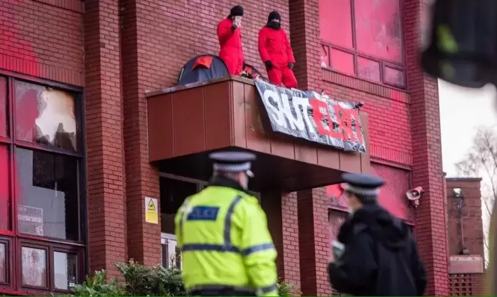 110 يوم وحصار ليستر متواصل ومنصّة إلكترونية لتوثيق انتهاكات الاحتلال