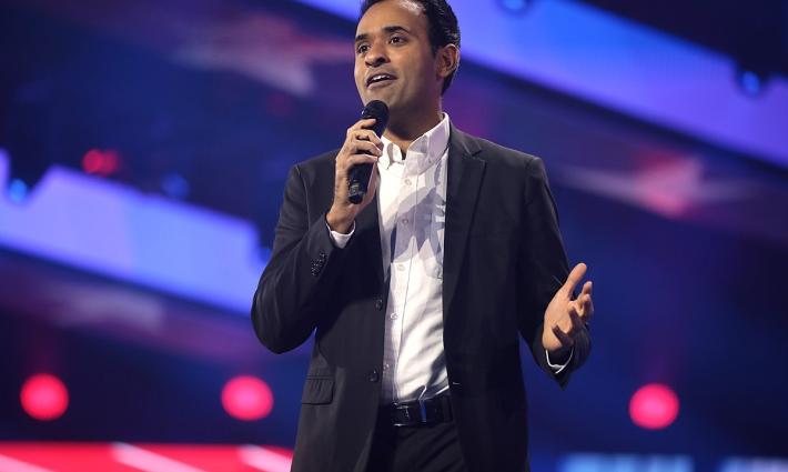 لدمج إسرائيل.. مرشح رئاسي أمريكي يتعهد بتوسيع اتفاقيات التطبيع😡