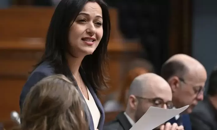 منظمة كنديون ترحب بإدانة نائبة في كيبيك للاحتلال👍