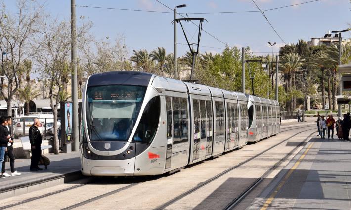 حركة المقاطعة تدين مساهمة شركة CAF في بناء مشروع القطار الخفيف بالقدس