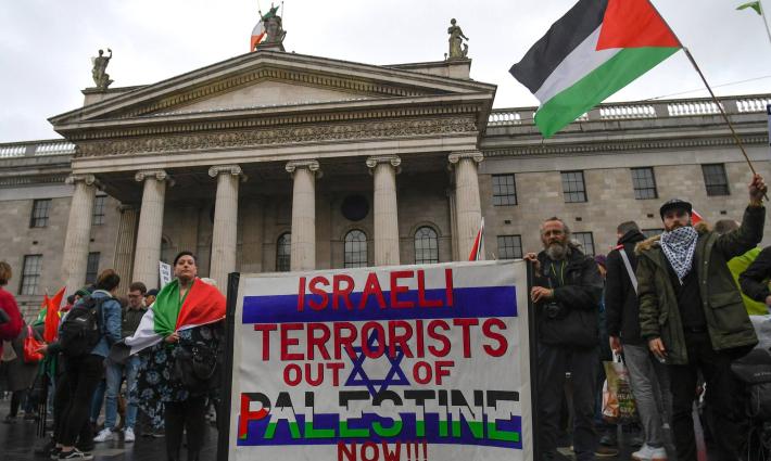 حملة أيرلندية: الحكومة تحجب مشروع قانون الأراضي المحتلة لأسباب مزيفة