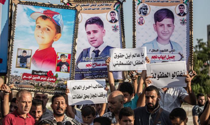 جنود وخبراء إسرائيليون: الهجمات على غزة تتم رغم العلم بمقتل مدنيين