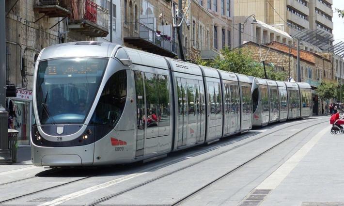 عمال شركة السكك الحديدية الإسبانية يطالبون بوقف التعامل مع الاحتلال الإسرائيلي