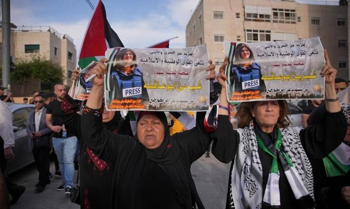 نواب أميركيون يطالبون بتحقيق لـ FBI في اغتيال أبو عاقلة