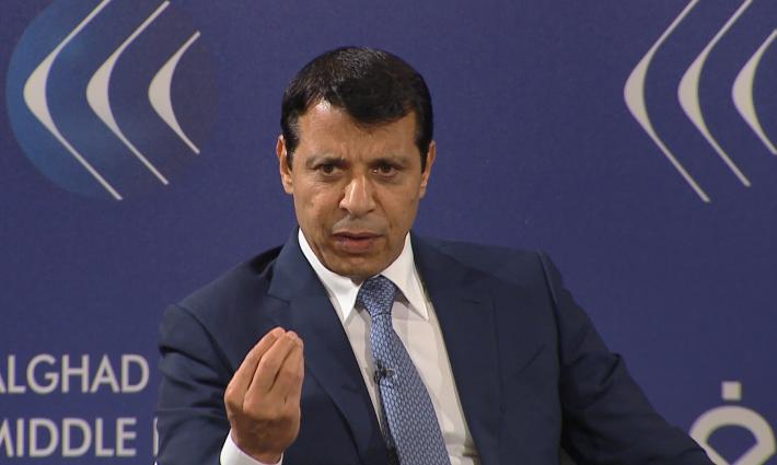 خبراء: دحلان تحوّل إلى أداة ومستقبله مرهون بعدة محددات