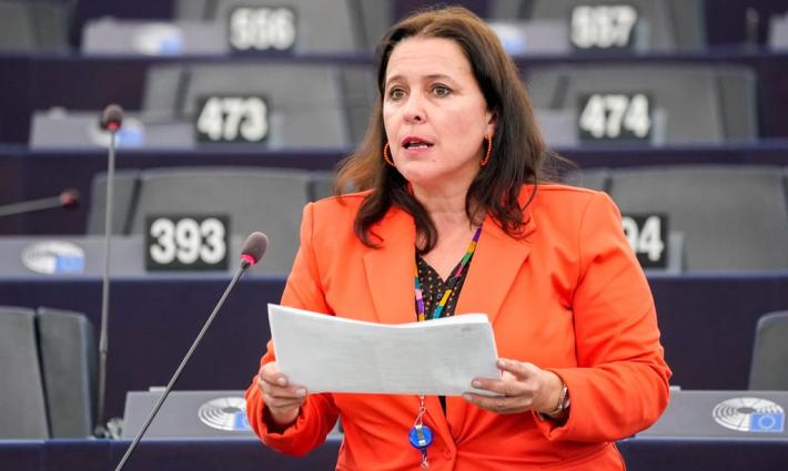 الاحتلال يمنع دخول برلمانية أوروبية لفلسطين والاتحاد الأوروبي يدين ?