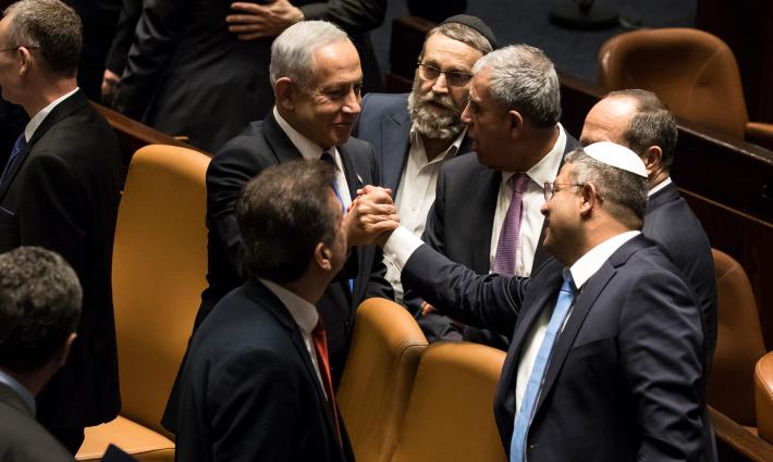 نتنياهو يشكّل فريقًا لمراقبة المحتوى الفلسطيني على الإنترنت ?