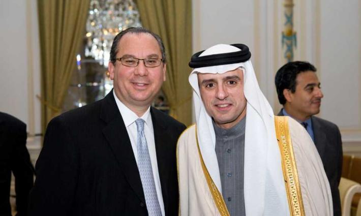 صحيفة سعودية تعيّن حاخاماً يهودياً بصفة كاتب مقال