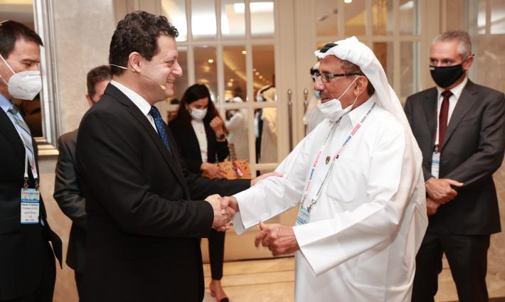 رئيس بنك لئومي الإسرائيلي يشارك في مؤتمر دولي بالسعودية