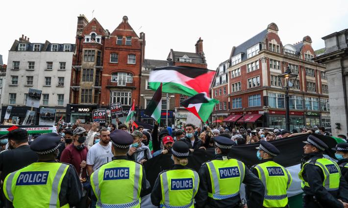 نشرة أخبار “مقاطعة”