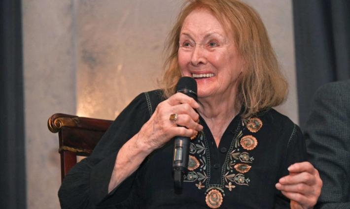 يهود ألمانيا منزعجون من منح الأديبة الفرنسية إرنو جائزة نوبل