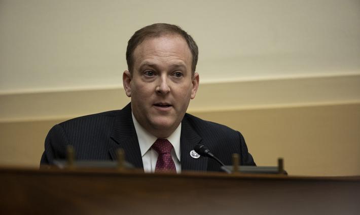 عضو كونغرس يقدم مشروع قانون يحارب حركة المقاطعة