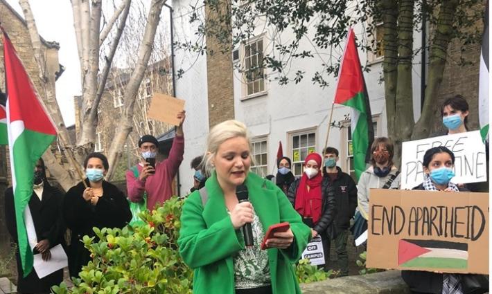 تظاهرة في جامعة "كامبردج" ضد زيارة السفيرة الإسرائيلية