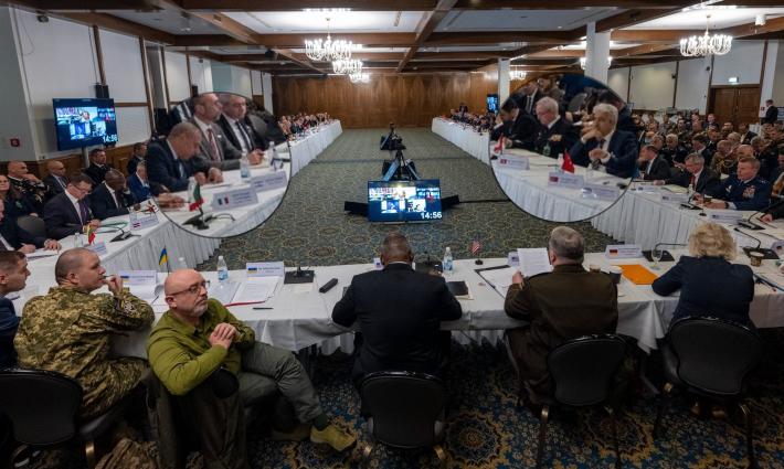 دعوات للاحتجاج على مشاركة تونس في اجتماع للنيتو رفقة "إسرائيل"