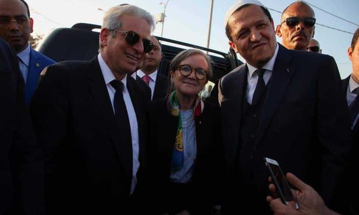 جدل في تونس بعد نشر صورة لرئيسة الحكومة مع شخصية تطبيعية