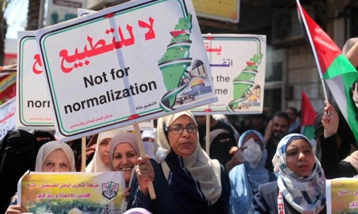 لقاء تطبيعي جديد .. وفد إسرائيلي في مدينة رام الله