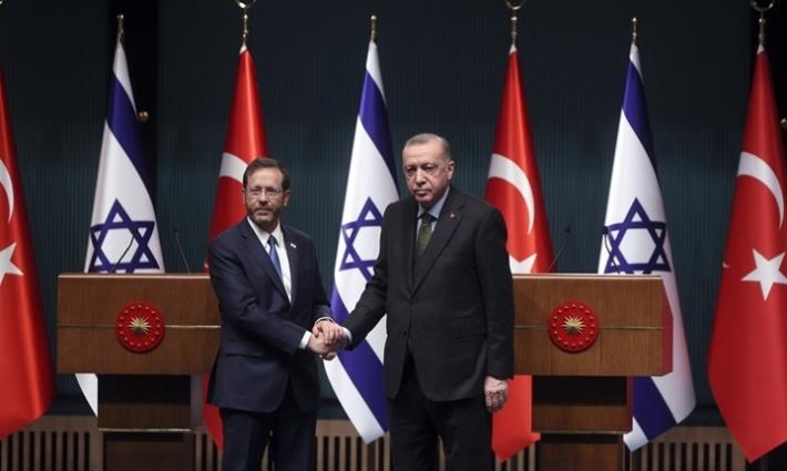 اتحاد علماء المسلمين ينفي ترحيبه بتطبيع تركيا مع الاحتلال