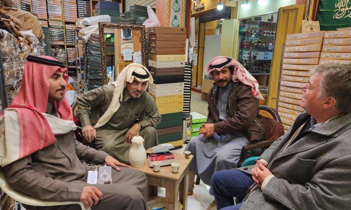 صحفي إسرائيلي في الرياض: العلاقات الرسمية أصبحت أقرب ??