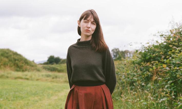 إشادة بكاتبة إيرلندية تتبنى المقاطعة الثقافية للاحتلال