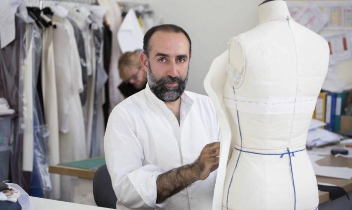 بيروت.. حملة المقاطعة ترحب برفض مصمم لبناني لمشاركة عارضة إسرائيلية بعرضه في باريس