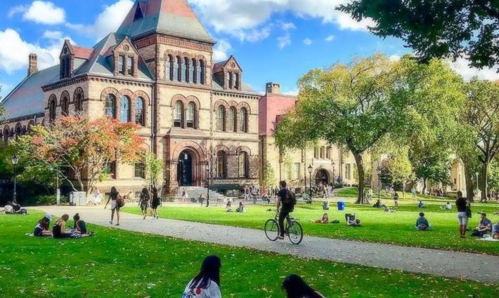 جامعة "بروان" الأميركية تتجه إلى مقاطعة شركات "القائمة السوداء"