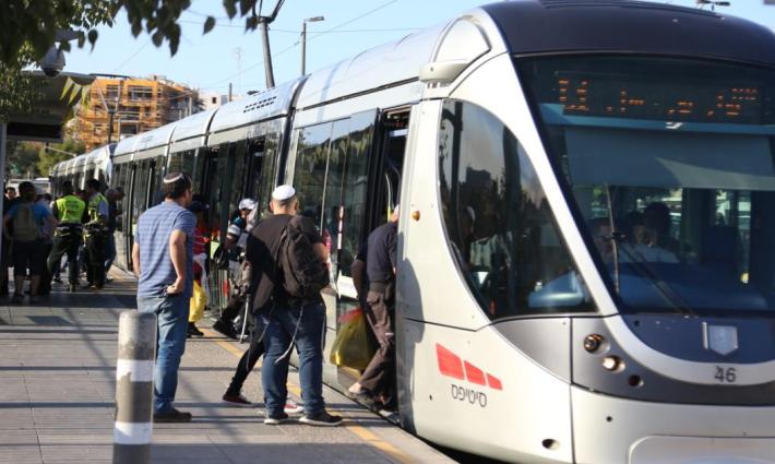 تشيلي.. مطالبات لشركة كاف بعدم المشاركة في مشاريع القطارات الإسرائيلية