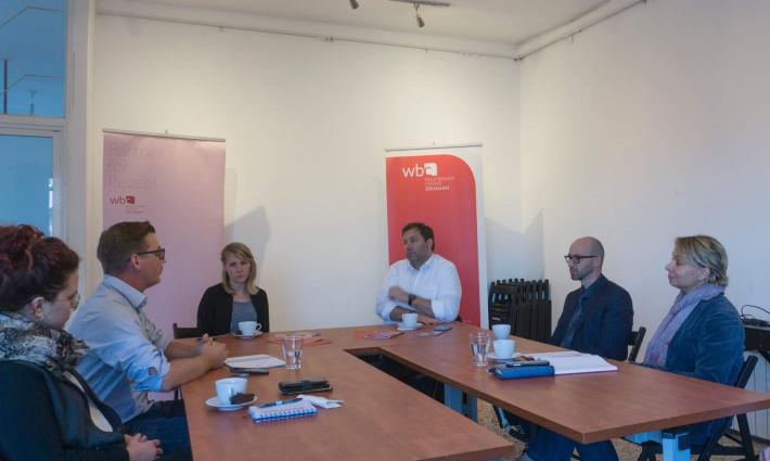 نشرة "أخبار مقاطعة"