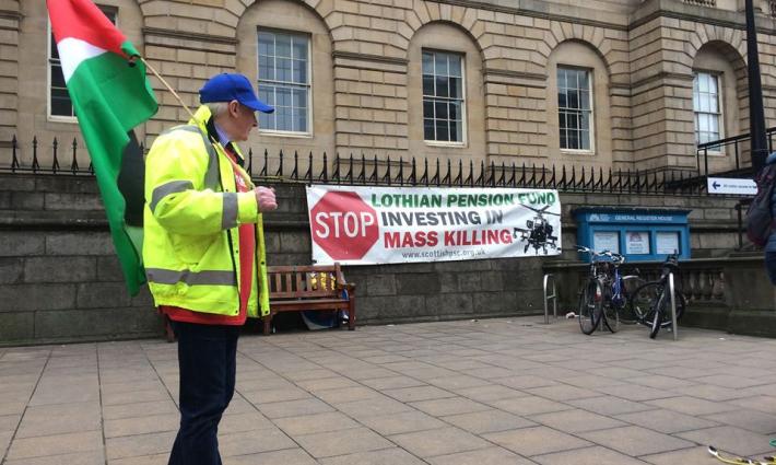 وقفة تضامنية مع الأسرى الفلسطينيين في مدينة أدنبرة الاسكتلندية