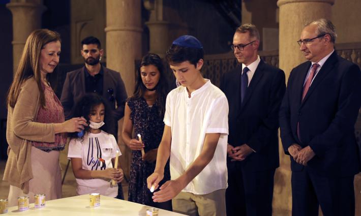 الإمارات تؤكّد على إدراج “الهولوكوست” بالمناهج الدراسية ?